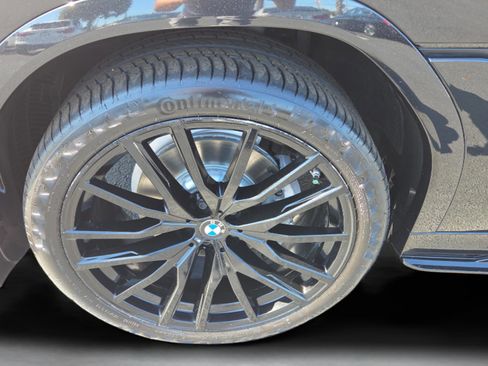 Used 2020 BMW X6 sDrive40i w/ M Sport Package image 22