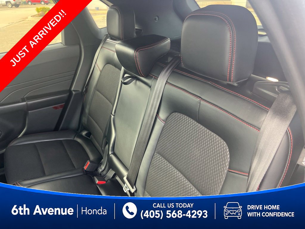 Used 2025 Ford Escape ST-Line Select AWD/4WD image 19