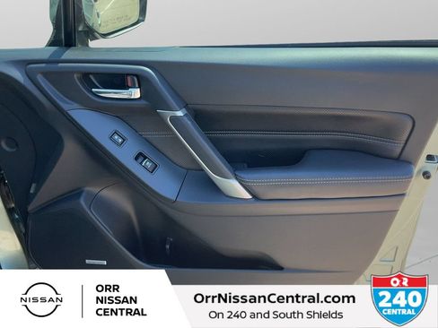 Used 2017 Subaru Forester 2.5i Touring AWD/4WD image 10