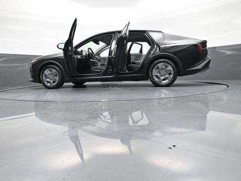 Used 2025 Kia K4 FWD image 48