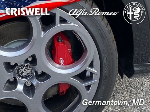 New 2024 Alfa Romeo Tonale Veloce image 13