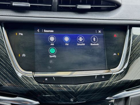 Used 2022 Cadillac XT6 Premium Luxury FWD image 11
