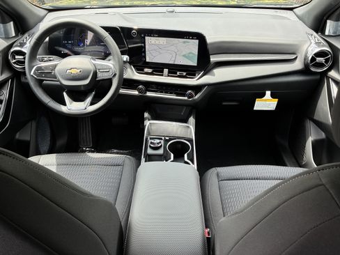 New 2027 Chevrolet Equinox LT FWD image 18