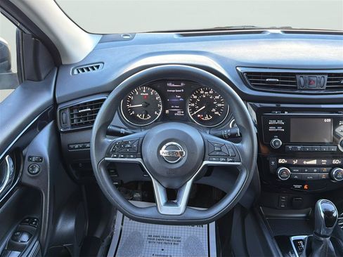 Used 2017 Nissan Rogue Sport SV AWD/4WD image 20