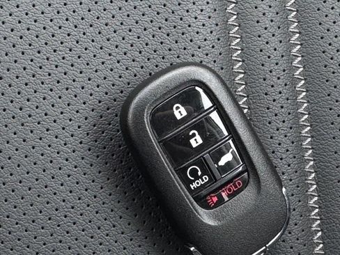 Used 2024 Honda HR-V EX-L image 25