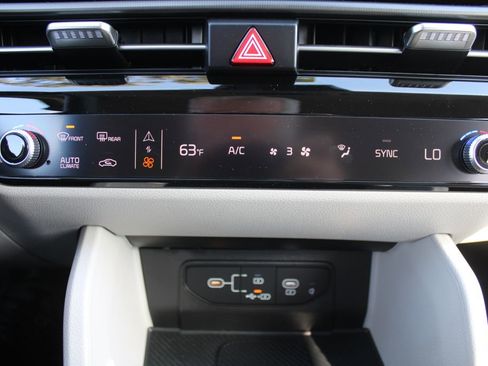 New 2026 Kia Sportage EX image 39