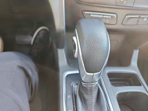 Used 2017 Ford Escape S FWD image 29
