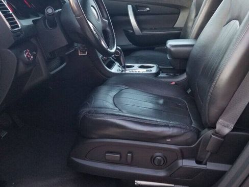 Used 2010 GMC Acadia SLT w/ Technology Package AWD/4WD image 5