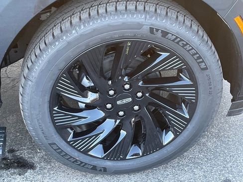 New 2025 Lincoln Navigator L Reserve w/ Jet Appearance Package image 28