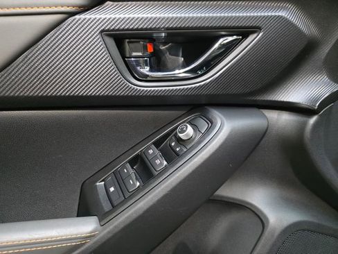 Used 2025 Subaru Crosstrek 2.5i Limited w/ Popular Package #4A image 12