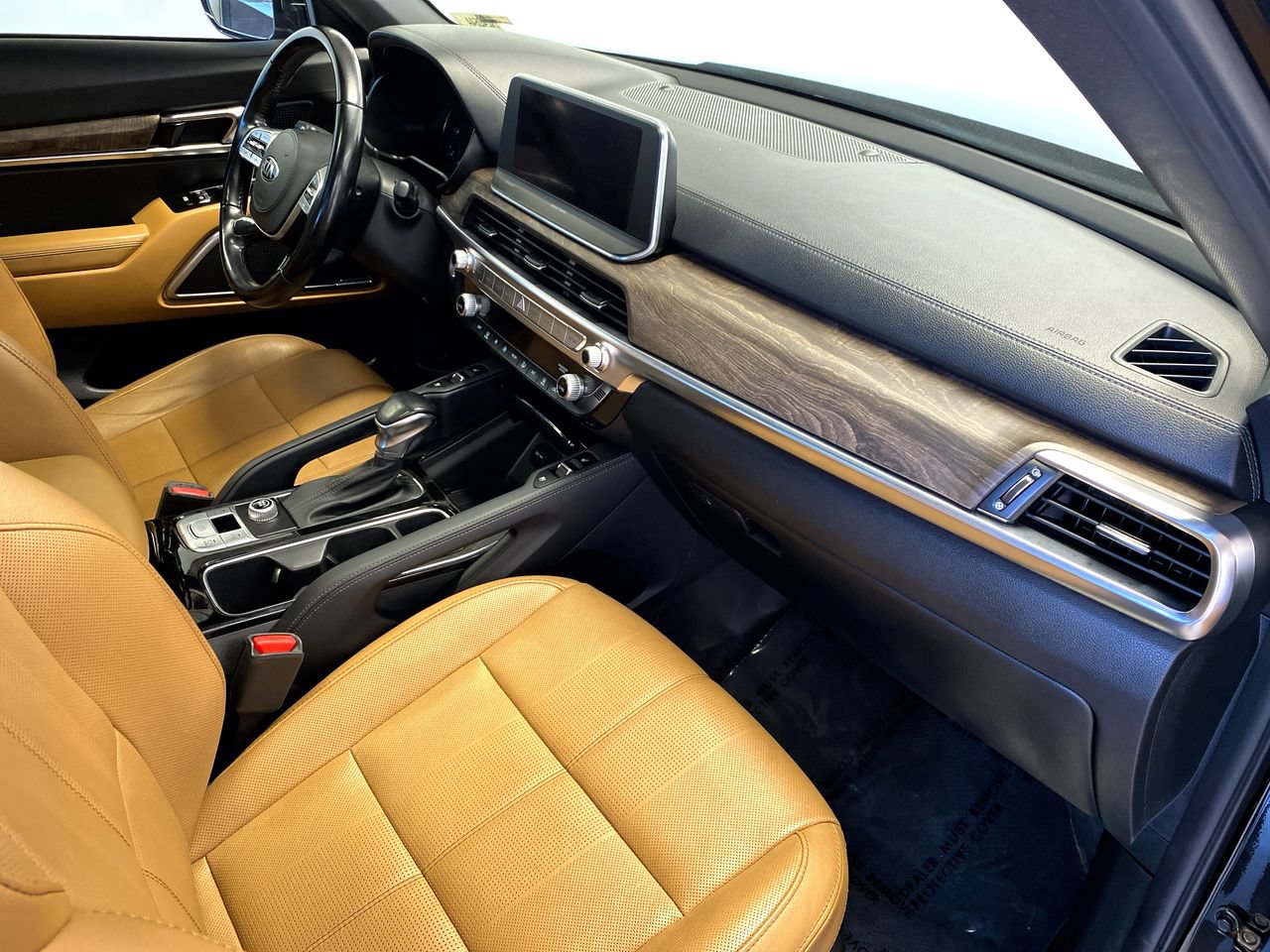 Used 2020 Kia Telluride SX w/ Towing Package FWD image 31