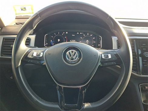 Used 2019 Volkswagen Atlas SEL Premium image 19