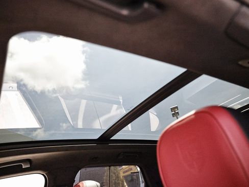 New 2025 Porsche Cayenne Turbo image 20