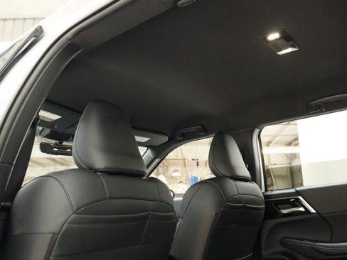 New 2026 Mitsubishi Outlander LE FWD image 23