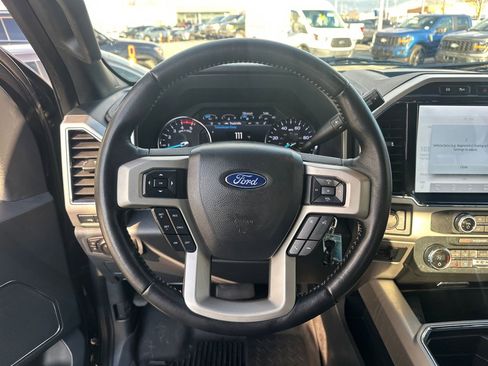 Certified 2022 Ford F250 Lariat w/ Black Appearance Package image 25