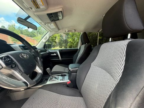 Used 2016 Toyota 4Runner SR5 RWD image 15