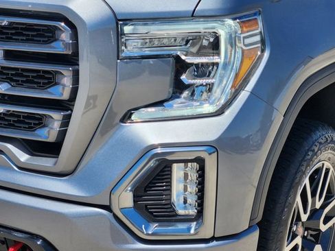 Used 2021 GMC Sierra 1500 AT4 w/ AT4 Premium Package AWD/4WD image 8