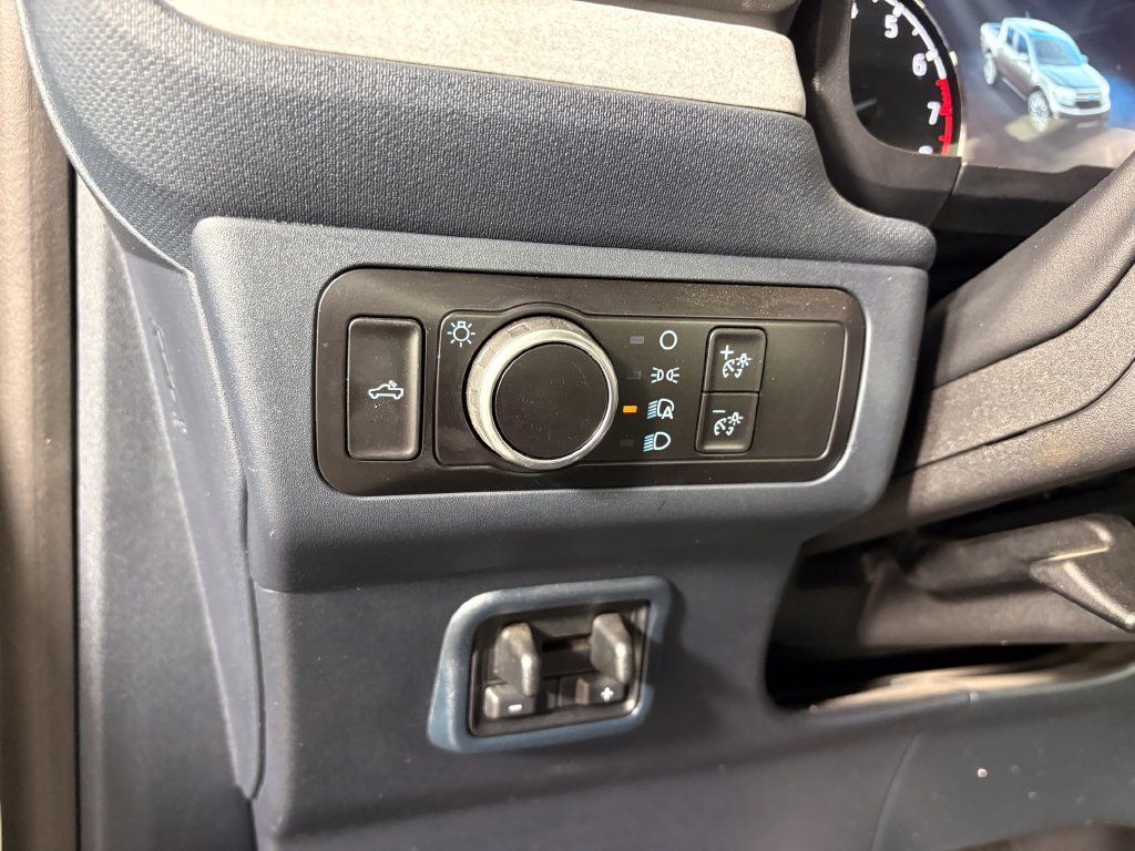 Certified 2023 Ford Maverick XLT w/ Equipment Group 300A Standard AWD/4WD image 14