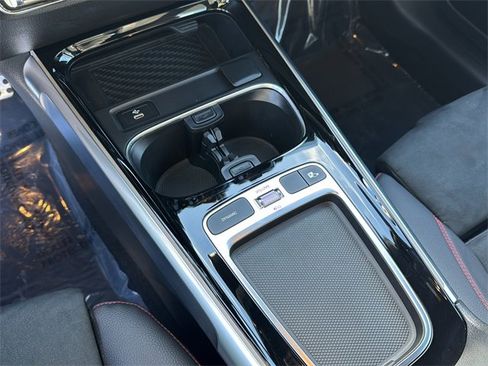 Certified 2025 Mercedes-Benz GLB 35 AMG 4MATIC image 20