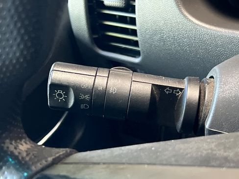 Used 2012 Nissan Frontier S RWD image 23