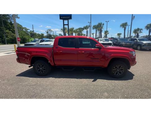 Used 2023 Toyota Tacoma SR5 w/ Technology Package AWD/4WD image 9