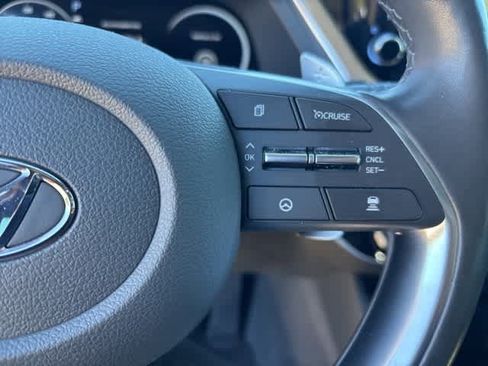 Used 2021 Hyundai Sonata Limited image 12