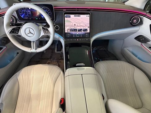 Used 2023 Mercedes-Benz EQE 500 4MATIC Sedan image 31