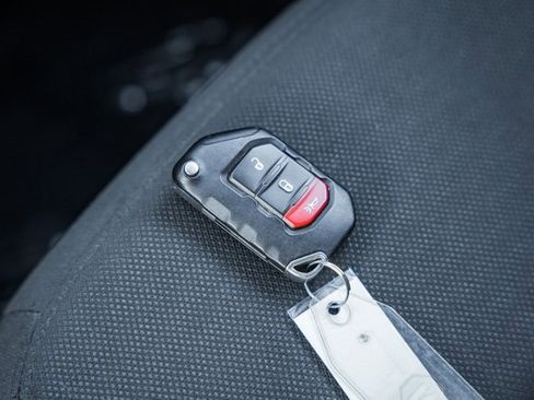 Used 2020 Jeep Wrangler Sport image 40