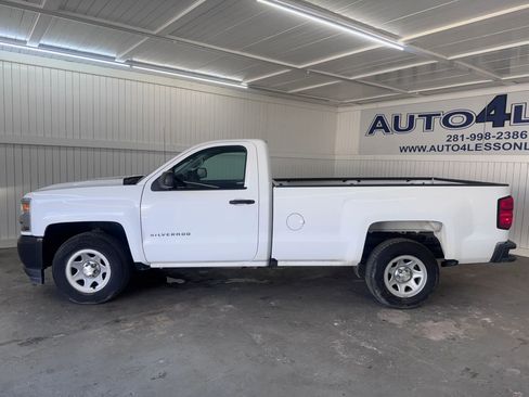 Used 2017 Chevrolet Silverado 1500 W/T RWD image 8