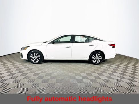 Certified 2025 Nissan Altima 2.5 S FWD image 8
