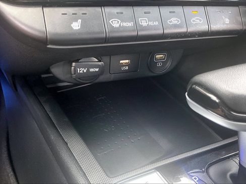 Used 2023 Hyundai Elantra Limited w/ Cargo Package FWD image 15
