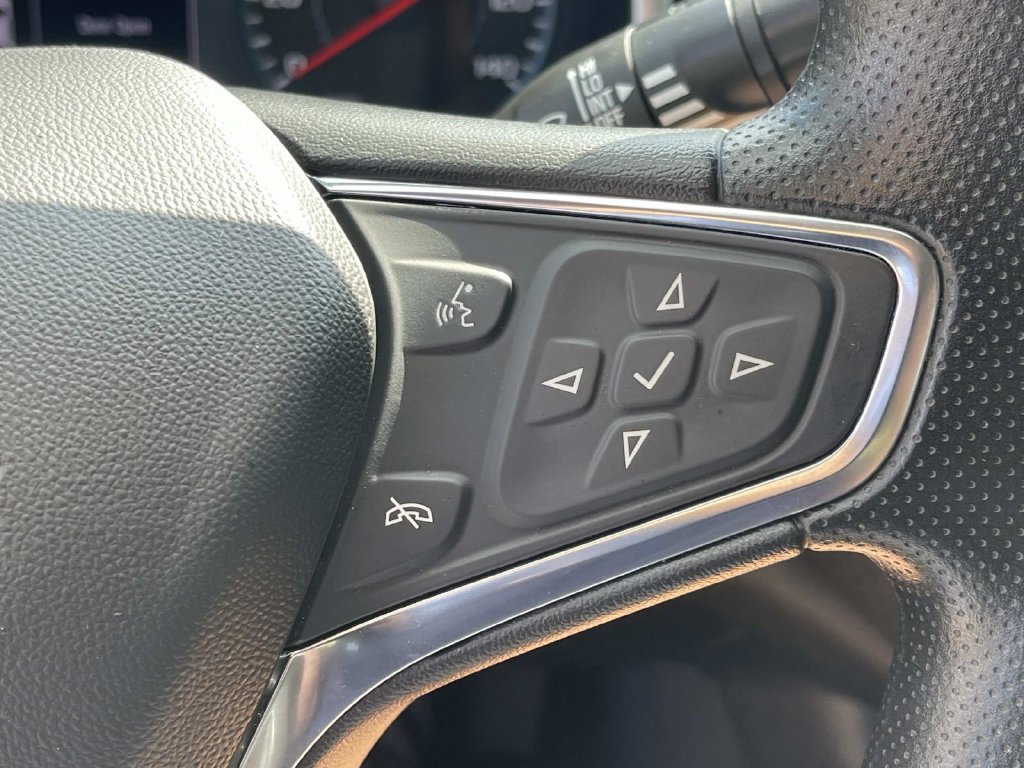 Used 2025 Chevrolet Malibu LT FWD image 37