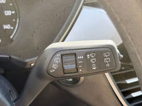 Used 2021 Ford Escape SE FWD image 15