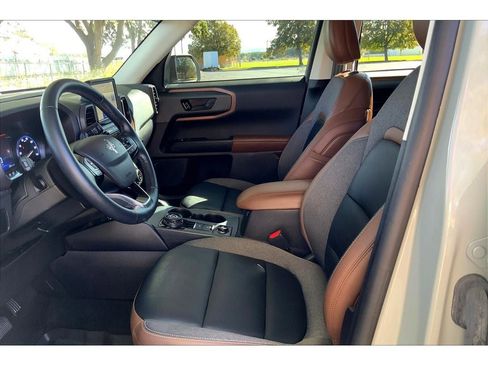 Used 2024 Ford Bronco Sport Outer Banks w/ Tech Package image 26