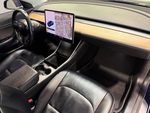 Used 2018 Tesla Model 3 Long Range image 23