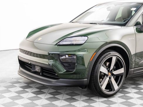 New 2025 Porsche Macan 4S Electric image 36