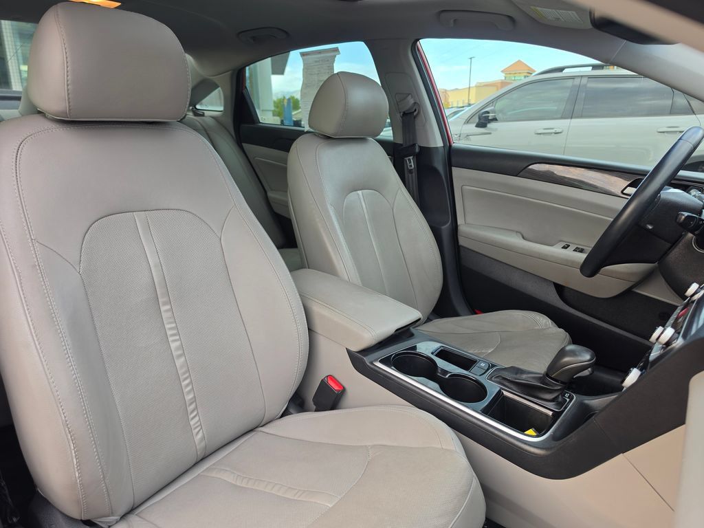 Used 2018 Hyundai Sonata Limited FWD image 15