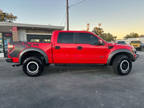 Used 2013 Ford F150 Raptor w/ SVT Exterior Graphics Pkg image 2