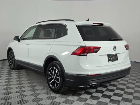 Used 2021 Volkswagen Tiguan SE w/ Panoramic Sunroof Package AWD/4WD image 5