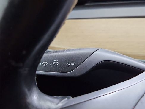 Used 2018 Tesla Model 3 Mid Range image 28