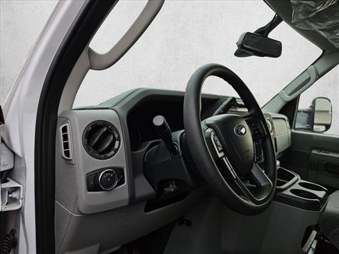 New 2026 Ford E-350 and Econoline 350 Super Duty w/ Power Equipment Group image 4