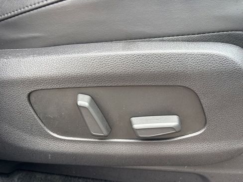 Used 2024 Kia Carnival SX FWD image 35