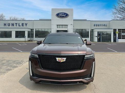 Used 2022 Cadillac Escalade Sport w/ Touring Package image 3