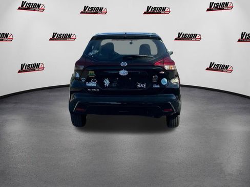 Used 2021 Nissan Kicks S image 5