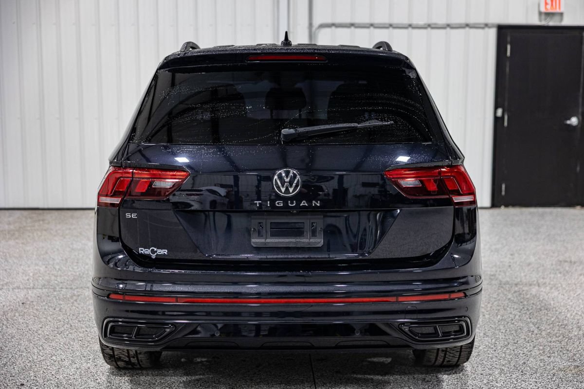 Used 2023 Volkswagen Tiguan SE R-Line FWD image 3