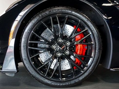 Used 2017 Chevrolet Corvette Z06 RWD image 60