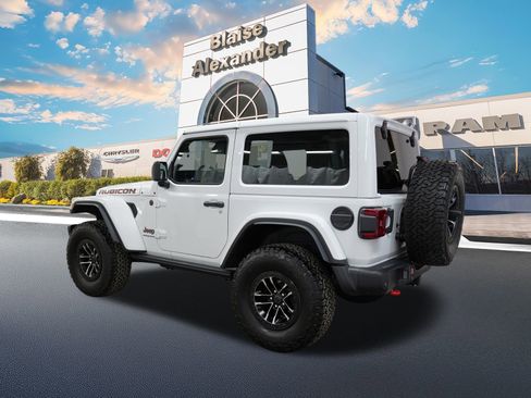Used 2025 Jeep Wrangler Rubicon image 9