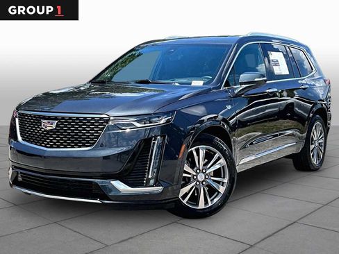 Used 2021 Cadillac XT6 Premium Luxury FWD image 1