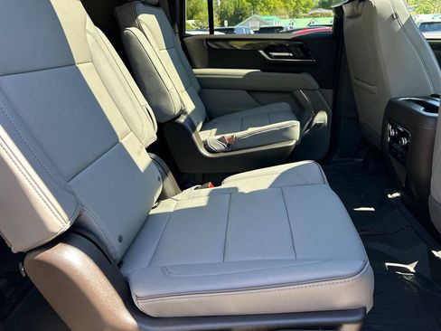 New 2026 GMC Yukon XL Elevation w/ Elevation Premium Package image 16