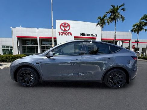 Used 2023 Tesla Model Y Long Range AWD/4WD image 4
